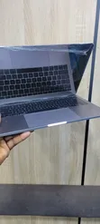Apple MacBook Pro 2017 13" 8GB RAM, 256GB SSD - 2