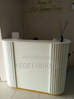 Teburin Karɓar Baƙi Mara Nono Mai Ajiya