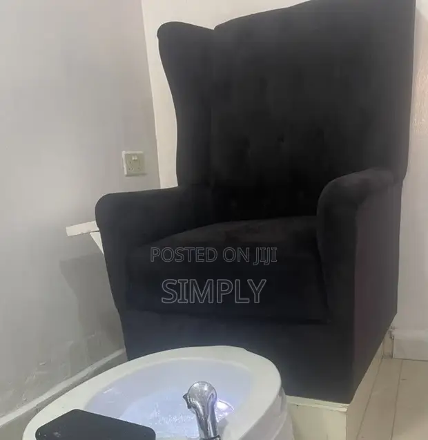 Fairly Used Single Sitter Armchair - 1
