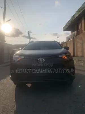 2015 Toyota RAV4 XLE 2.5L SUV - Black