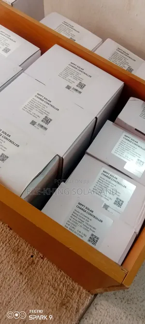 Felicity Solar MPPT Charge Controller 100A