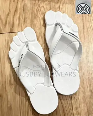 Balenciaga Takalmi Mai Tsawon Kafa - Girma 40-46