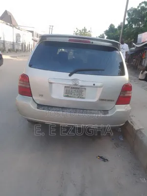 Toyota Highlander 2004 Silver