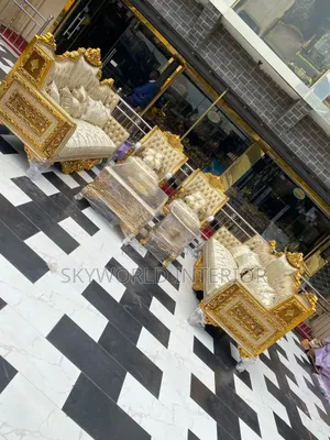 Original Gold Chair Set tare da Center Table & Stools