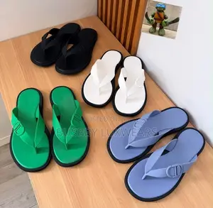 Dior Thong Slippers na Maza