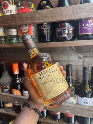 Monkey Shoulder Scotch Whisky - Akwatin Gilashi 12