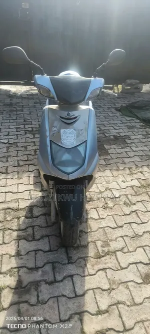 Yamaha Saluto 125 Scooter 2015 Grey
