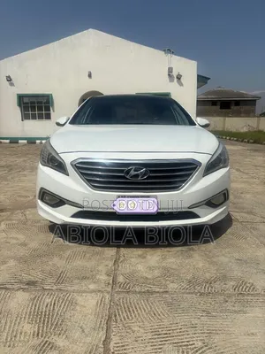2017 Hyundai Sonata Limited Sedan FWD (2.4L 4cyl) - Fari