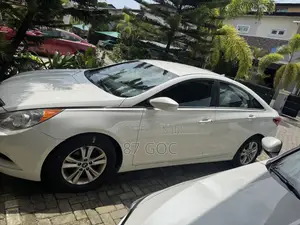 Hyundai Sonata 2013 Fari