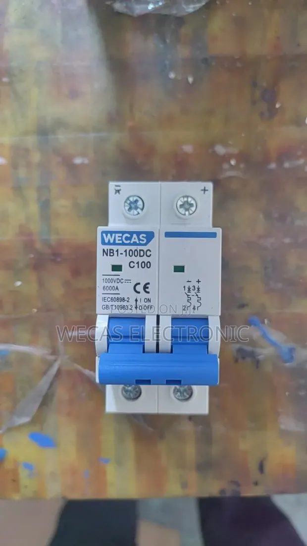 Sumry 4200W Hybrid Inverter 12V/24V - 1