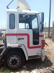 Babbar Motar Jirgin Sama ta Volvo FL6 Mai Dogon Chassis - 2