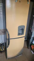 LG Firij Mai Ƙofa Biyu Da Mai Ba da Ruwa - 2