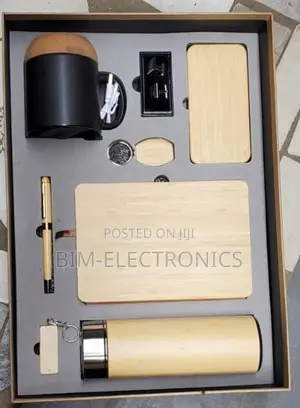 7-in-1 Corporate Gift Set tare da Power Bank