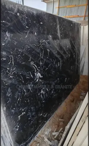 Luxury Black Marble Square Slabs for Countertops & Stairs
