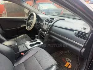 2013 Toyota Camry SE Sedan 2.5L Black