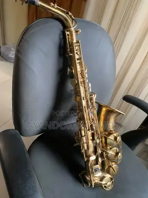 Used Yamaha Gold Saxophone