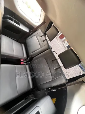 Toyota 4-Runner 2017 Launin Azurfa