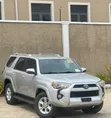 Toyota 4-Runner 2017 Launin Azurfa - 5