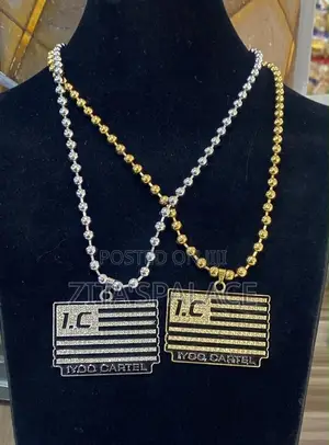 Classy 'I C' Stainless Steel Unisex Necklace