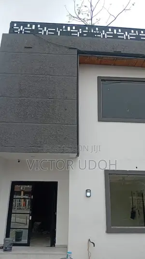 3-Floor Apartment Building for Rent