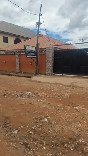 Gidan Hutu da Lambu Don Siyarwa a Mararaba