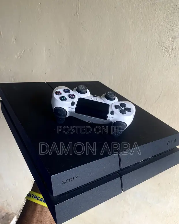 Playstation 4 Fat - 1