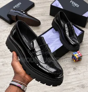 Louis Vuitton Pearl Sneakers - Girman 41-44