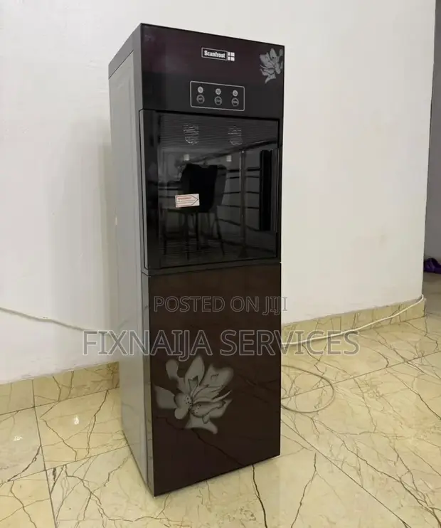 Hisense 124L Mai Rarraba Ruwa - 1