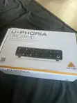 Behringer U-Phoria UMC204HD Audio Interface - 3