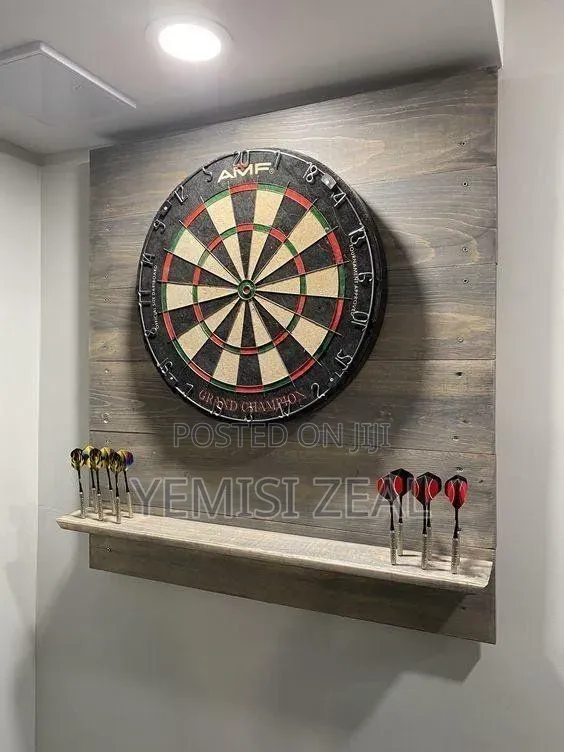 Brand New Dartboard Game - 1