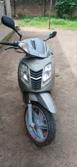 Yamaha Majesty 2011 Scooter - 1