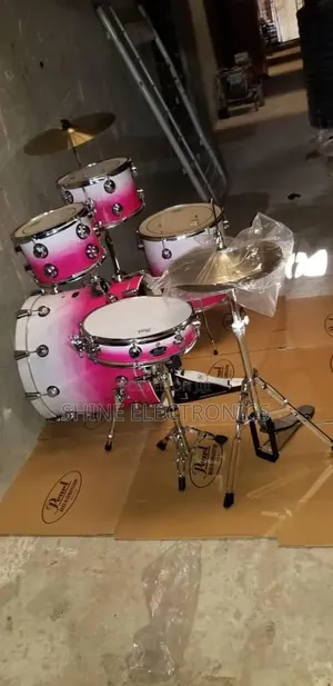 Pearl 5-Piece Drum Set - Pink & White