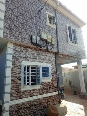 Dakin Kwalliya Mai Rufin POP da Wardrobe a Igando