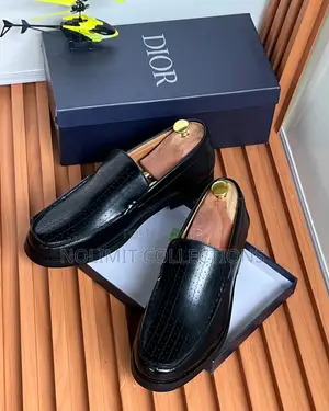 Men's Dior Leather Loafers - Textured Vamp