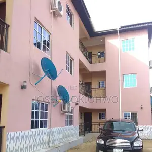 Gidan Kwana Daya Mai Tsabta don Hayarwa a Uyo