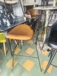 Kyakkyawar Bar Stool na zamani don Kitchen Island - 2