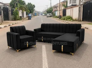 Ingantacciyar Sofa Mai Siffar L-Shape Baƙar Fata - Sabuwa