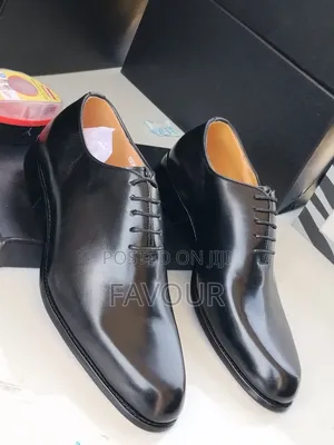 Louis Vuitton Pearls Sneakers