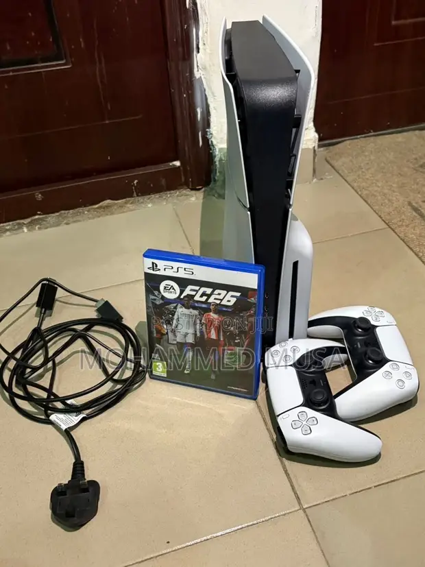 PlayStation 5 Slim - 1
