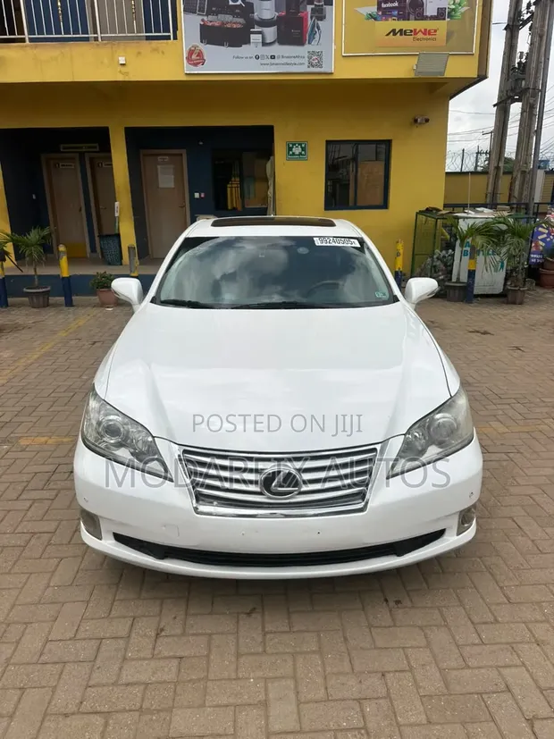 2012 Lexus ES 350 White - 1