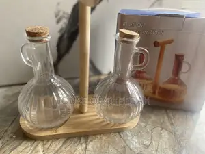 Set Na Gilashin Mai da Sirka Guda 2 Tare da Tsayawa Kayi