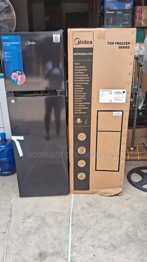 Midea MDRT237FGG28 Karamar Firij Mai Kofofi Biyu
