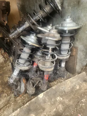 Cikakkun Gaban Shocks na Peugeot 806 (Na Biyu)