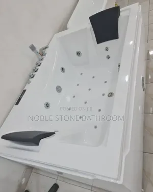 Master Acrylic Jacuzzi Biyu