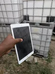 Apple iPad 9.7 (2017) 128GB Gray - Foreign Used - 1