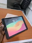 Apple iPad 9.7 32GB Grey (Amfani da UK) - 1