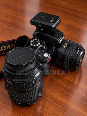 Nikon D3300 DSLR Camera da 50mm Lens