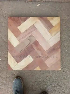 Parquet na Katako (Iroko, Mahogany, Apa)