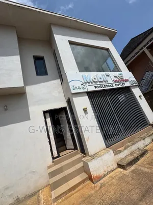 Babban Hall don Hayarwa - Titin Irhirhi, Benin City