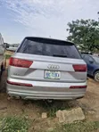 Audi 200 2013 Fari - 5